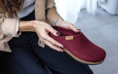 Welche Hausschuhe sind gut für den Rücken? Tipps & Modelle