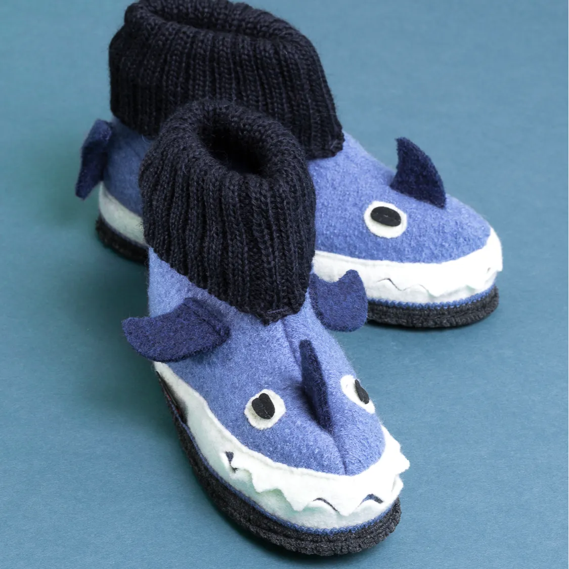 Hüttenschuh Kinder Hai blau