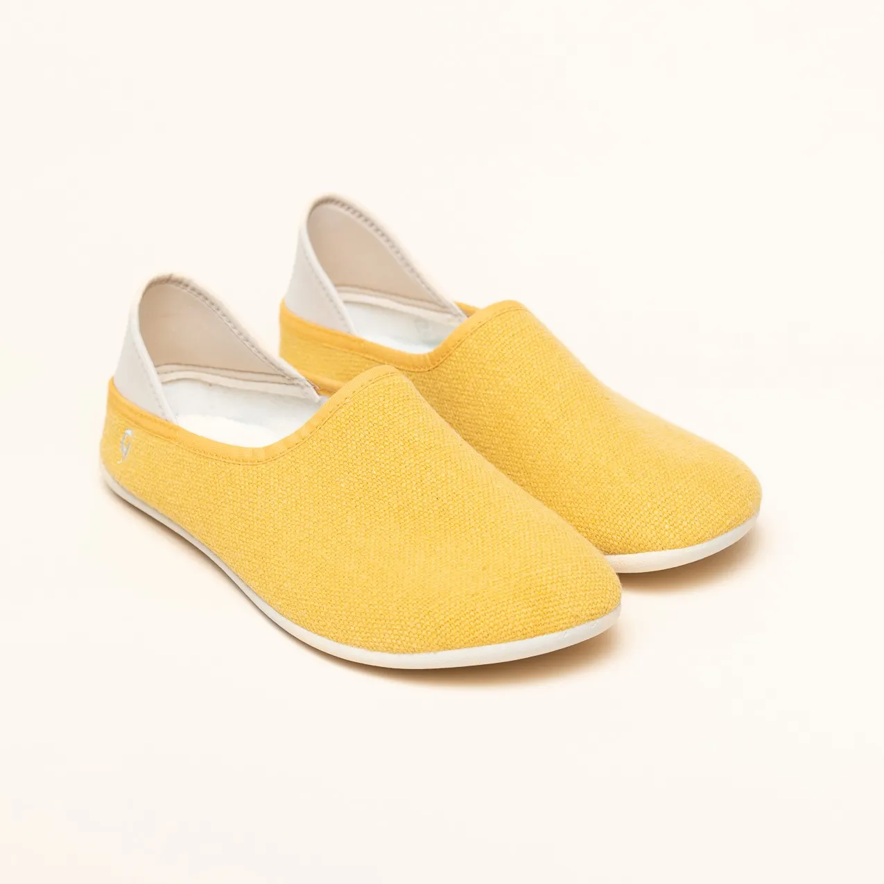 Leinen Slipper gelb