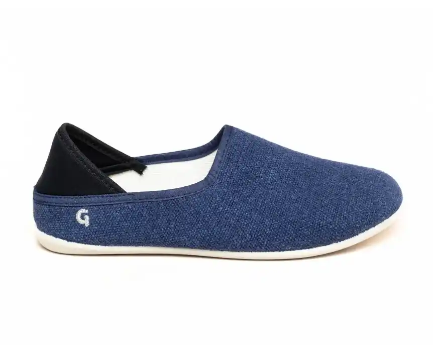 Men summer shoes flyout