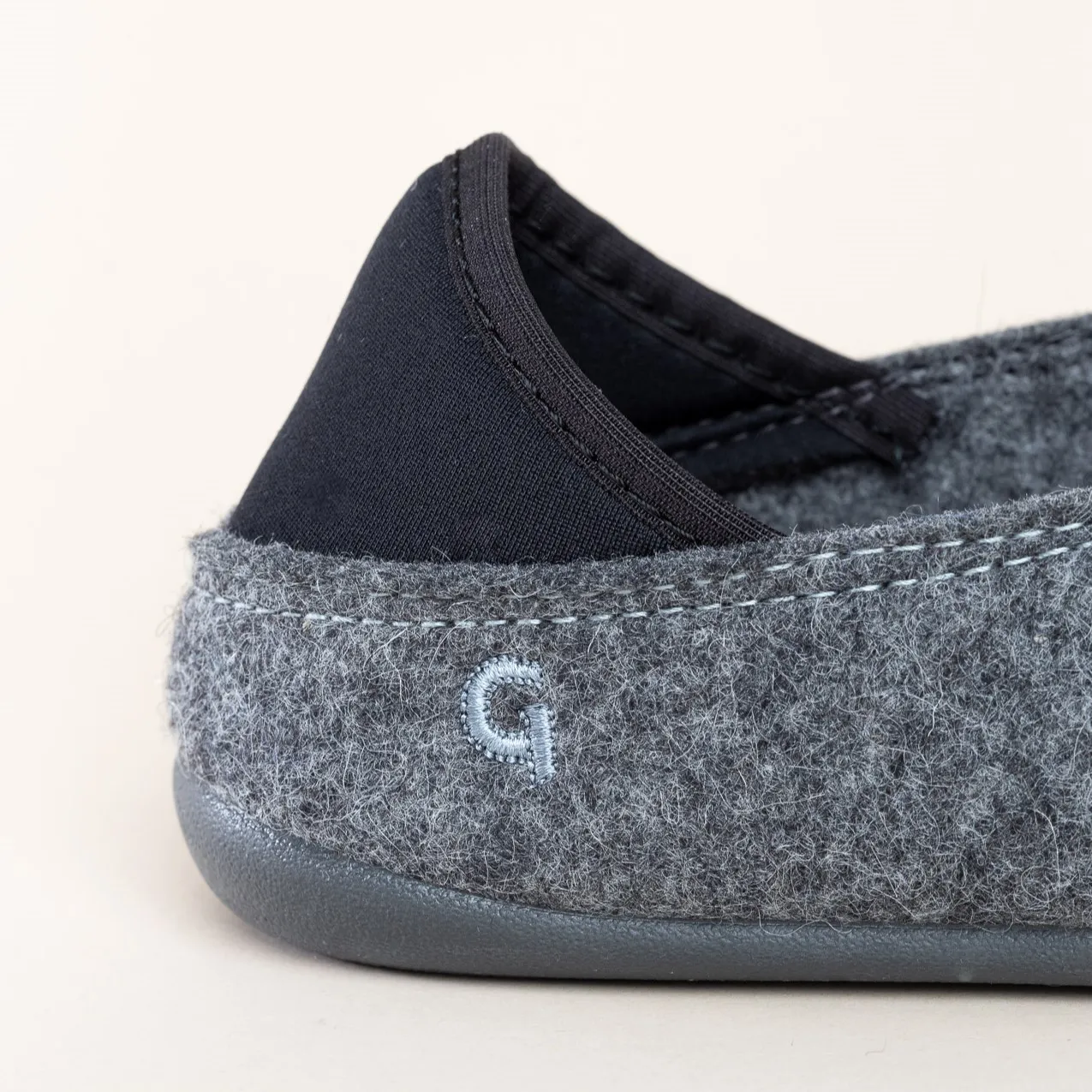 Woll-Slipper Hausschuh Slip-on grau