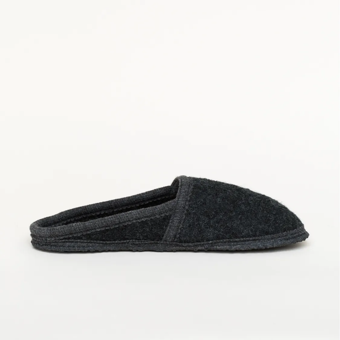 Pantoffel Hausschuh Virgen schwarz