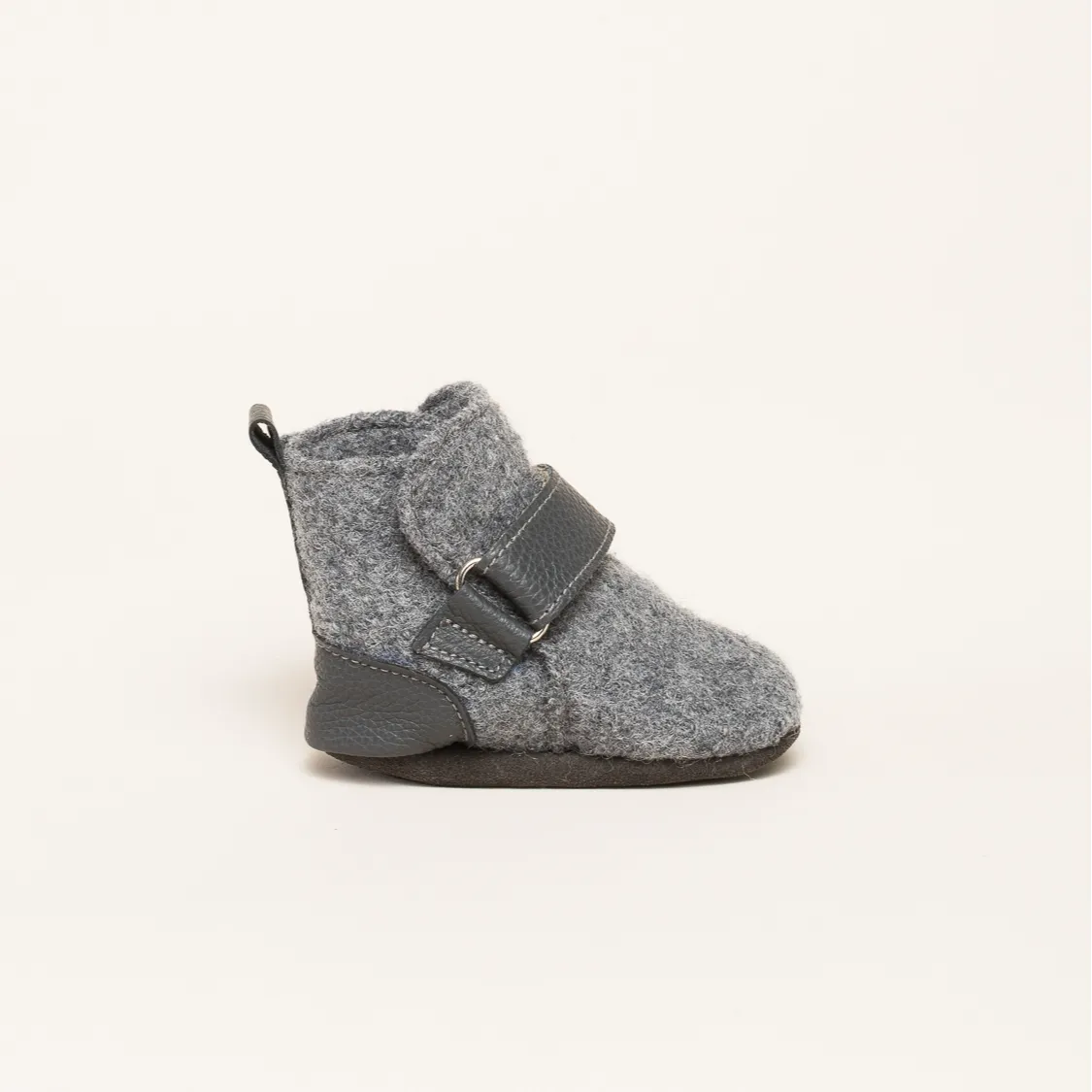 Baby shoe bootee