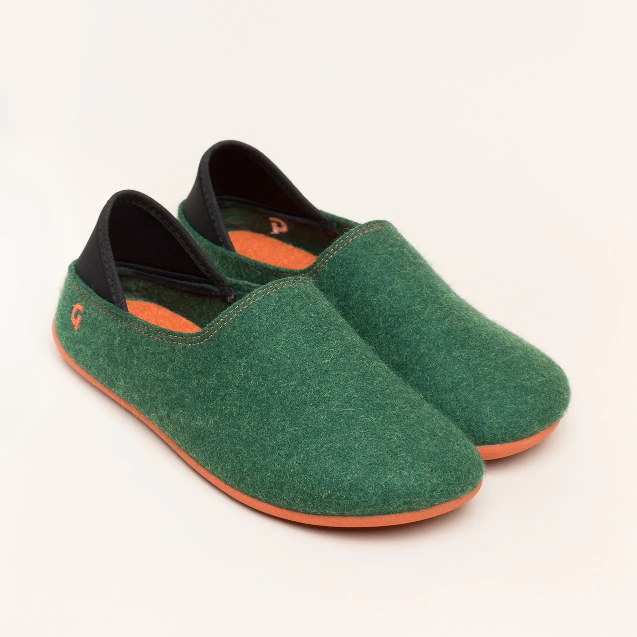 Woll-Slipper Hausschuh Slip-on grün-orange
