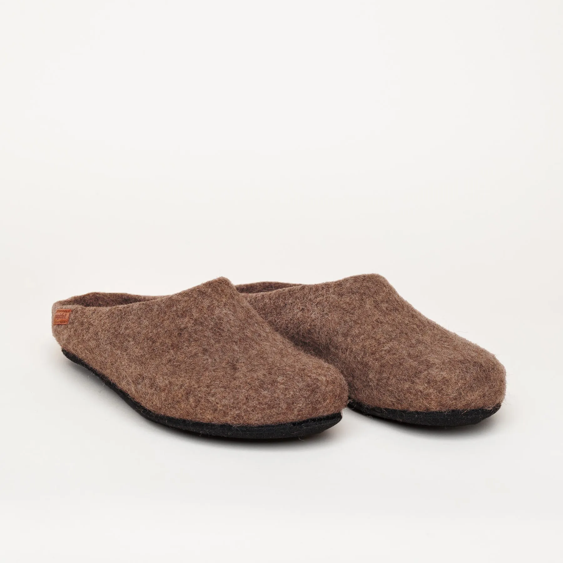 AT 719 rare wool slippers