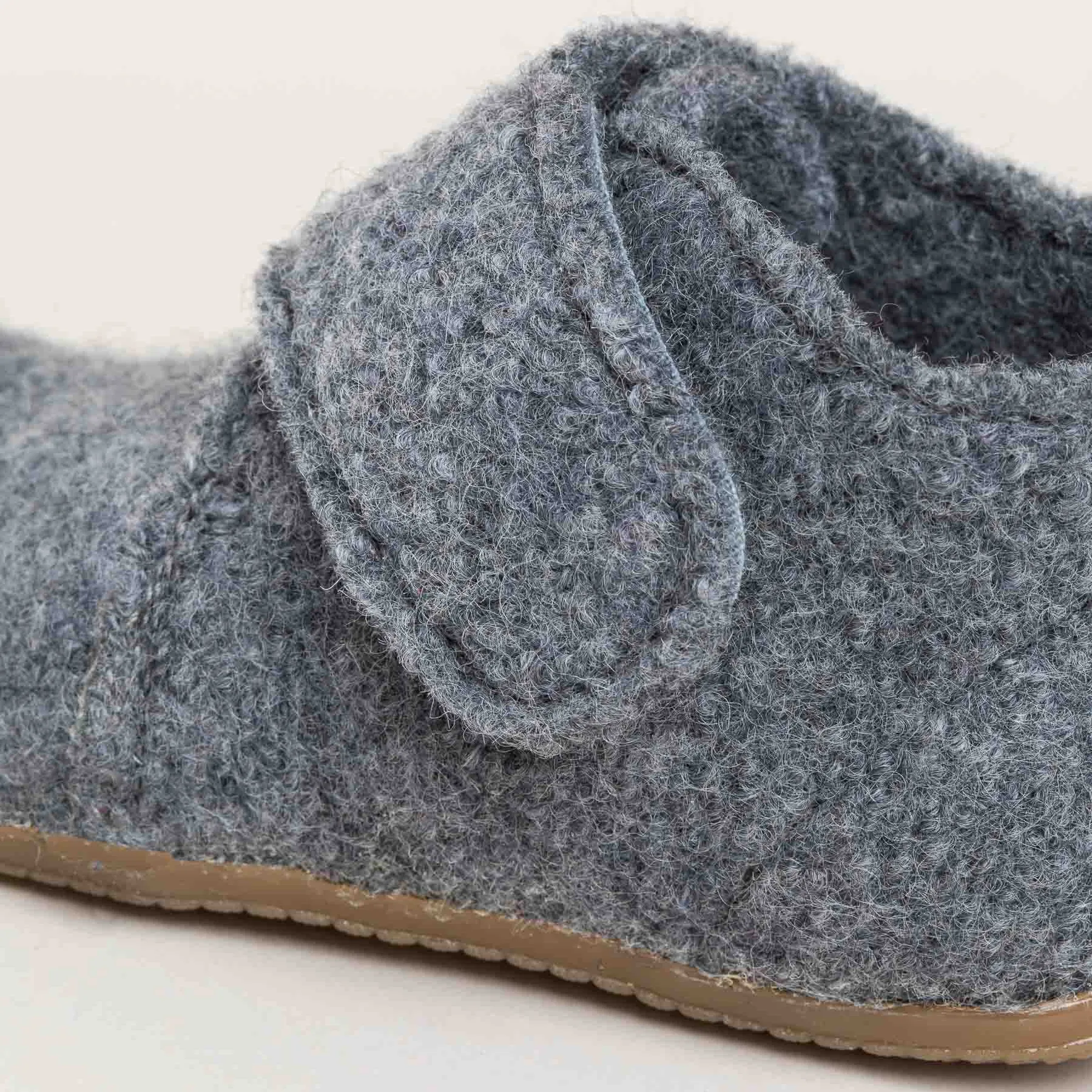 Juno                    Children's Slipper