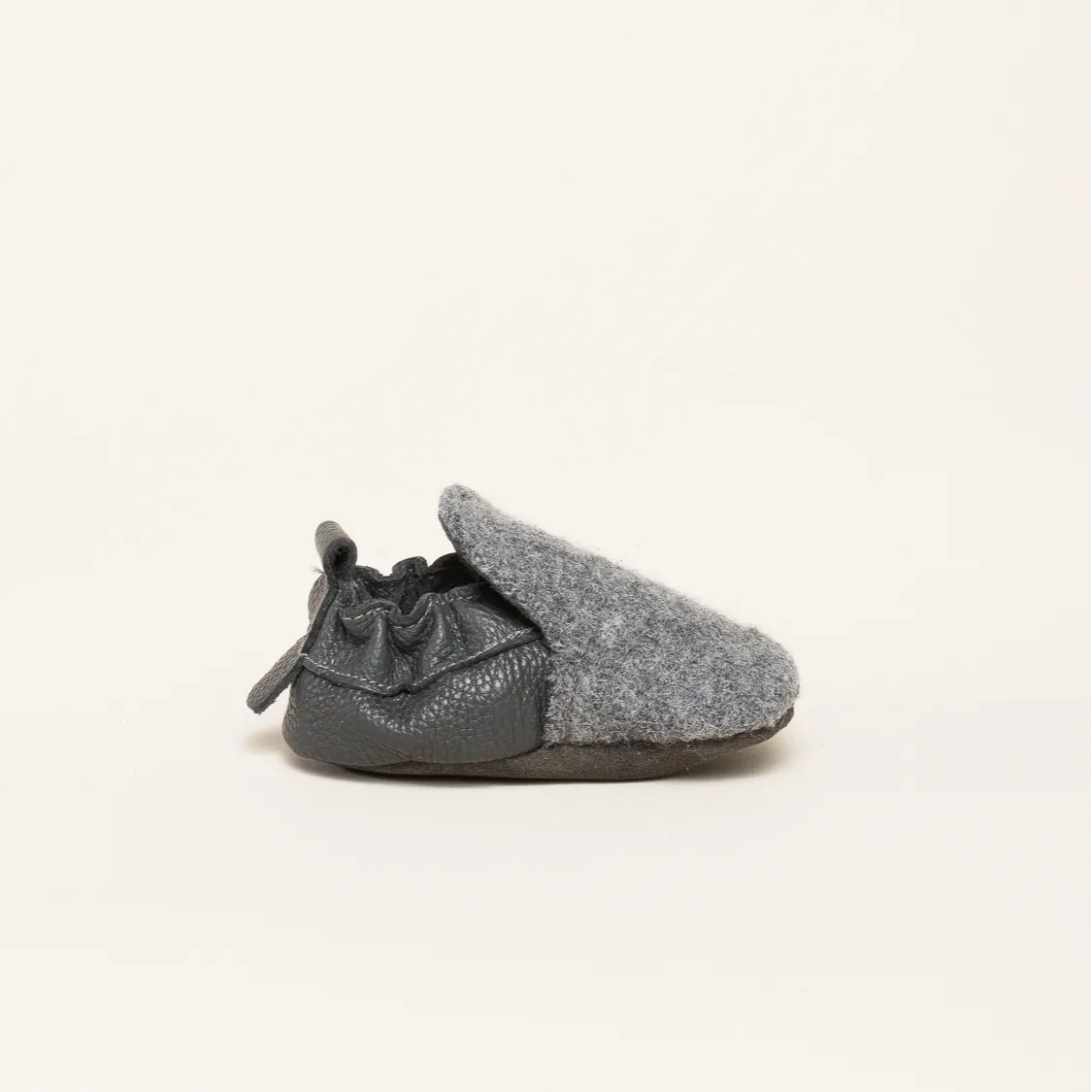 Baby shoe plain