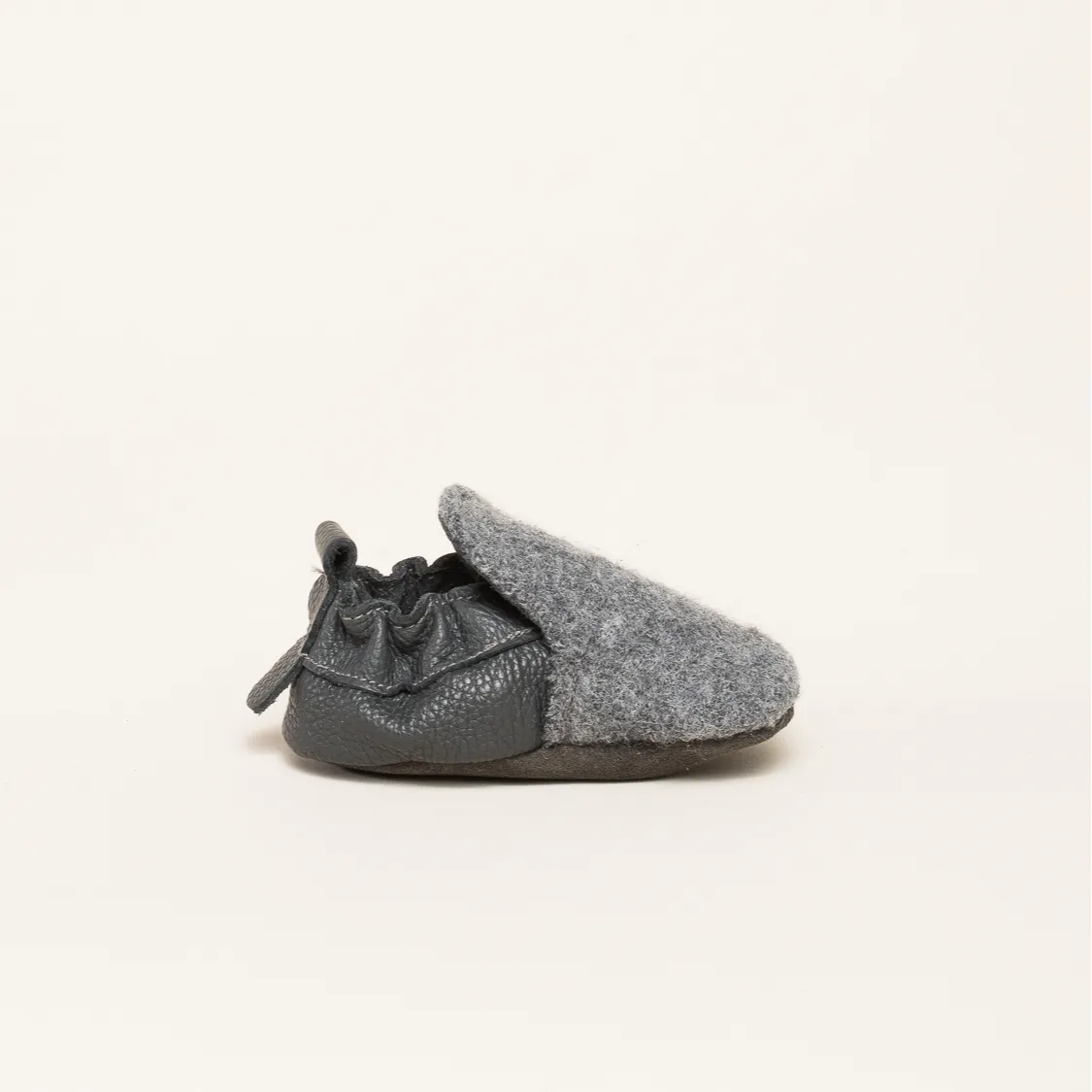 Baby shoe plain Baby shoe plain