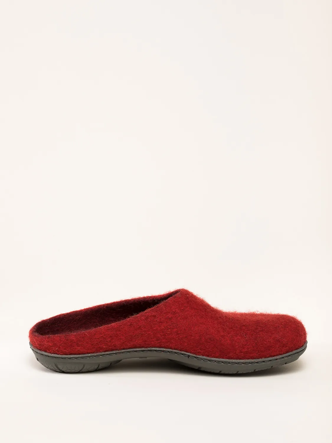 PO 736 Slipper