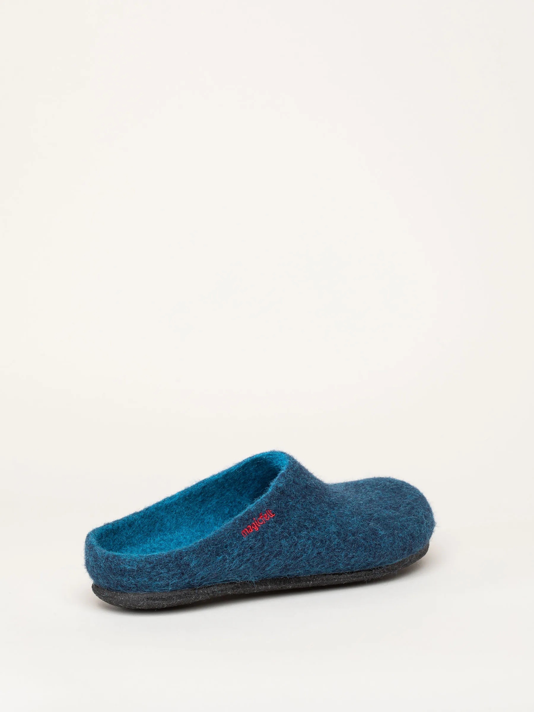 AN 709 Slipper