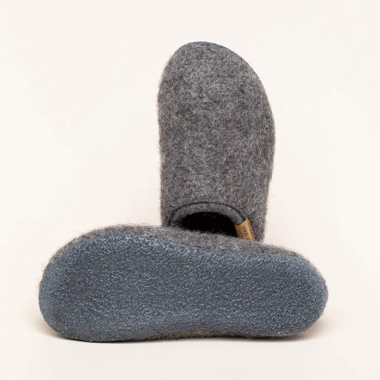 Alpine Comfort Filzpantoffel Steinschaf