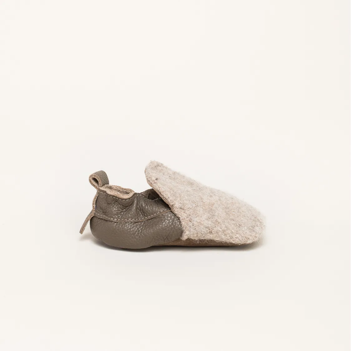 Baby shoe plain