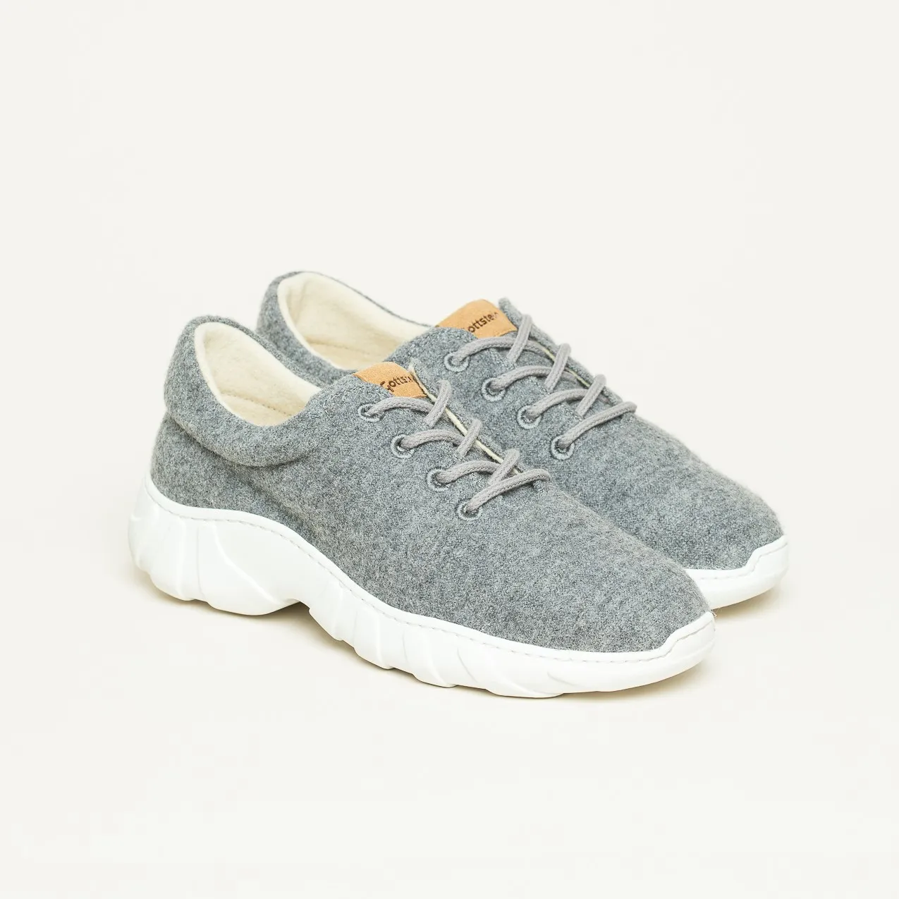 Wool Flyer